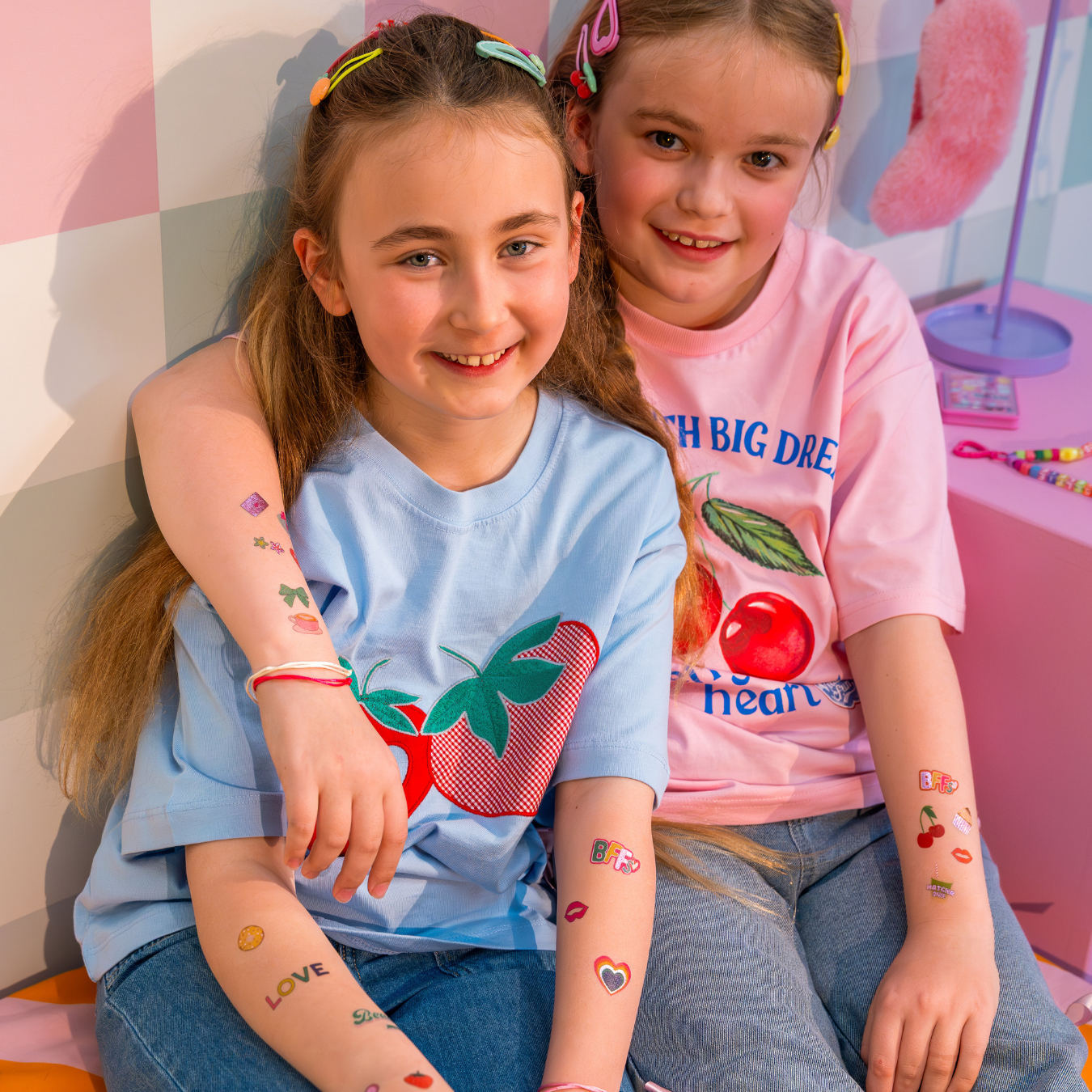 Temporary Tattoos with foiling design - Fashion Friends design
