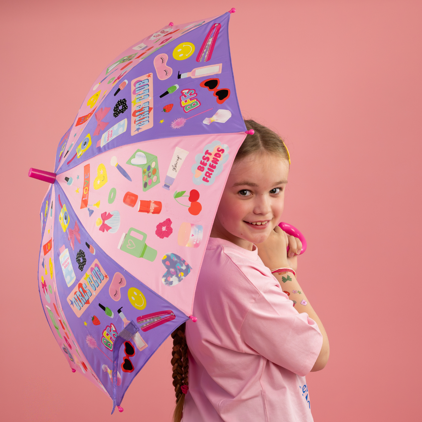 Colour changing umbrella for 6 years and above - Fashion Friends Icons design, lifestyle photo